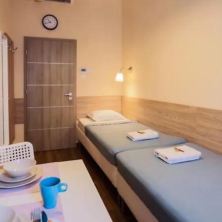 Guest house East Station Deluxe