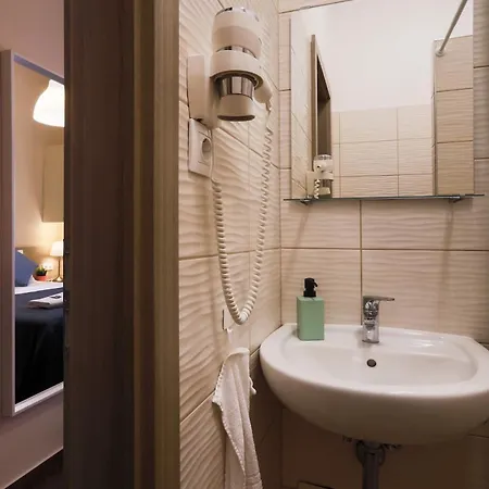 Guest house East Station Deluxe *