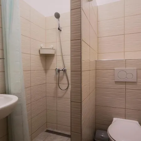 East Station Deluxe Guest house *